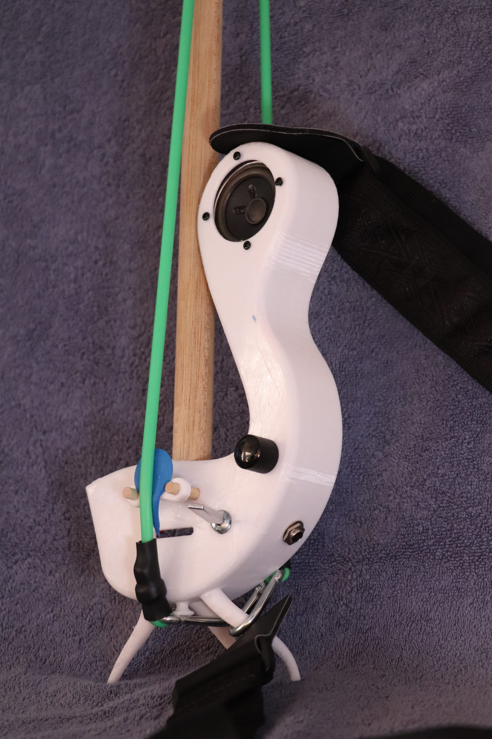 Unibass: beginners' instrument — image 13